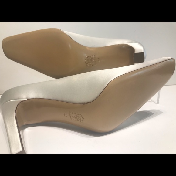 Alida white satin high heel snip toe / also dyable - Picture 4 of 4